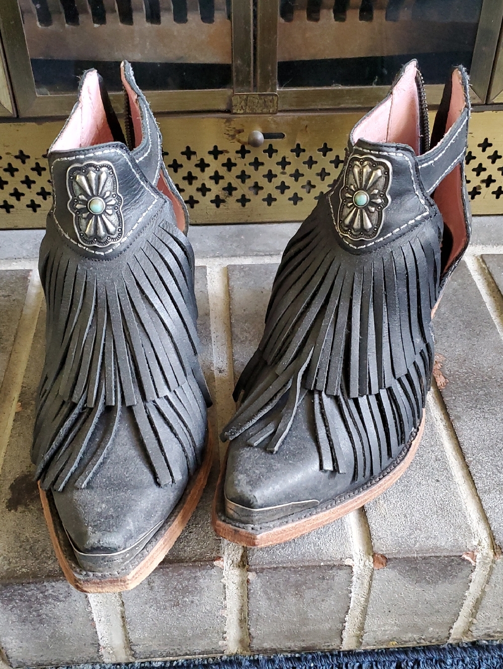 Junk Gypsy Lane Boots - Kiss Me at Midnight - Size 10 Black